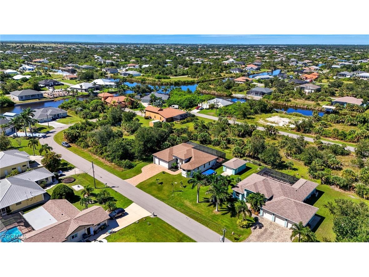 9533 Arnaz Circle Port Charlotte FL 33981 2025013202 image5