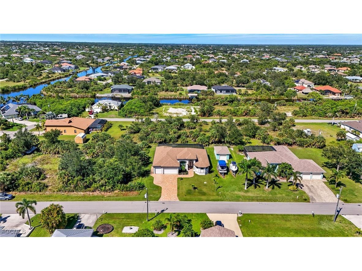 9533 Arnaz Circle Port Charlotte FL 33981 2025013202 image6