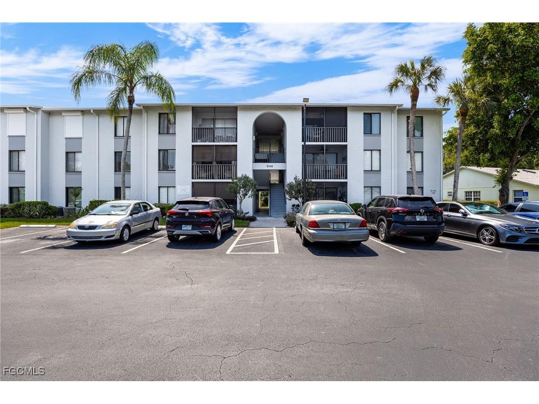 9540 Green Cypress Lane #11 Fort Myers FL 33905 2025002928 image1