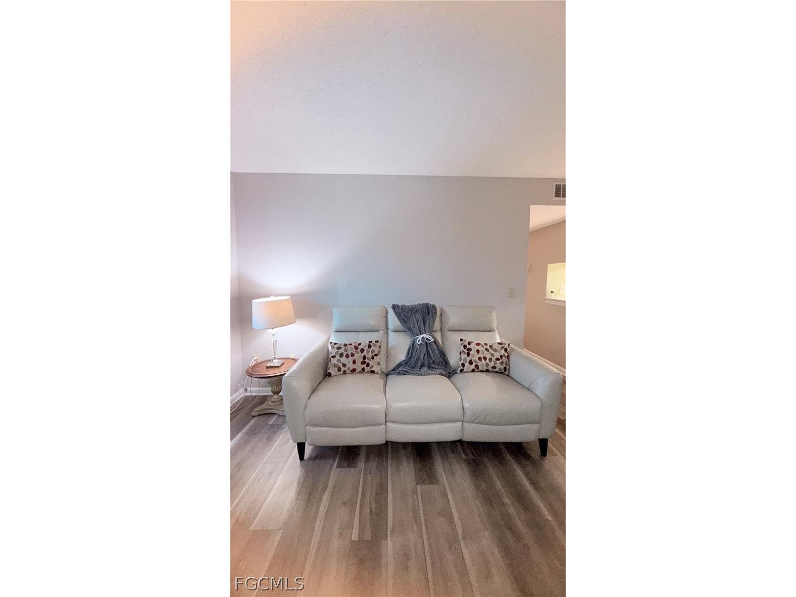 9540 Green Cypress Lane #11 Fort Myers FL 33905 2026011566 image2