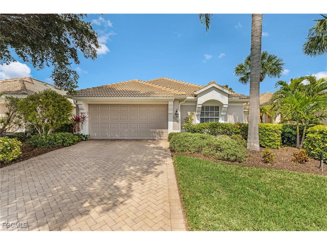 9544 Hemingway Lane Fort Myers FL 33913 2025007755 image2