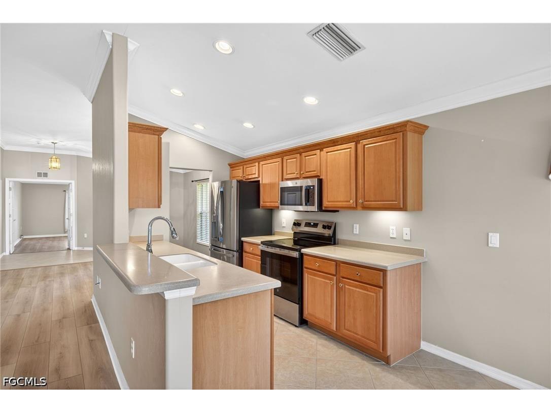9550 Hemingway Lane Fort Myers FL 33913 2026024701 image5