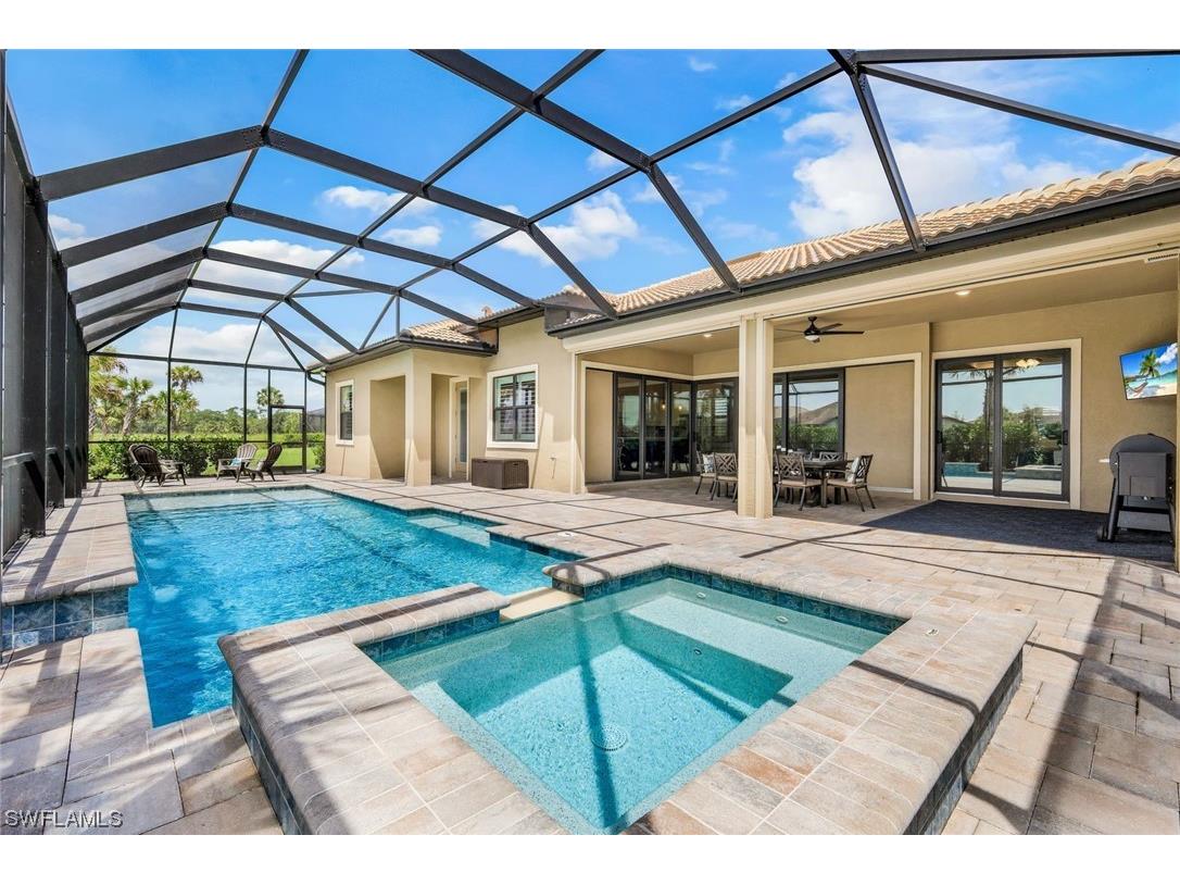 9554 Everglades Drive Naples FL 34120 223050912 image1