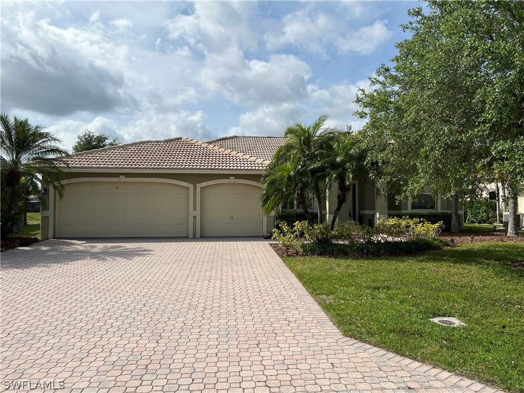 956 Chesapeake Bay Court Naples FL 34120 224023615 image1