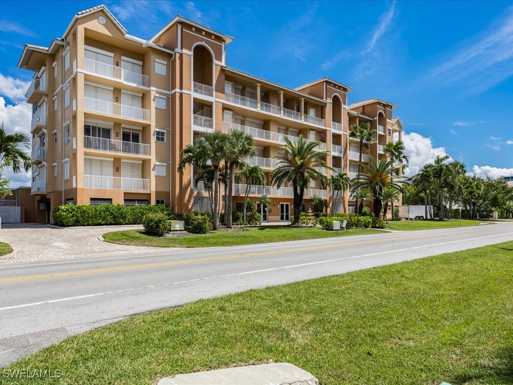 9566 Gulf Shore Drive #102 Naples FL 34108 225072802 image24