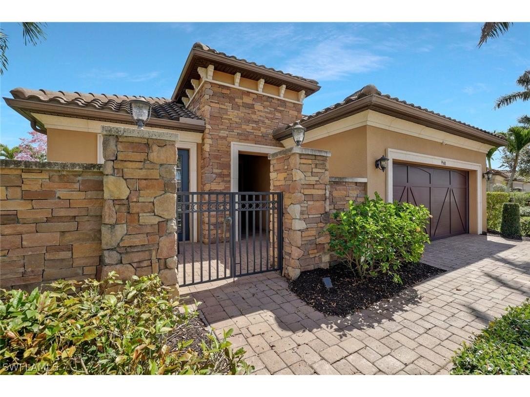 9568 Mussorie Court Naples FL 34114 226010861 image1