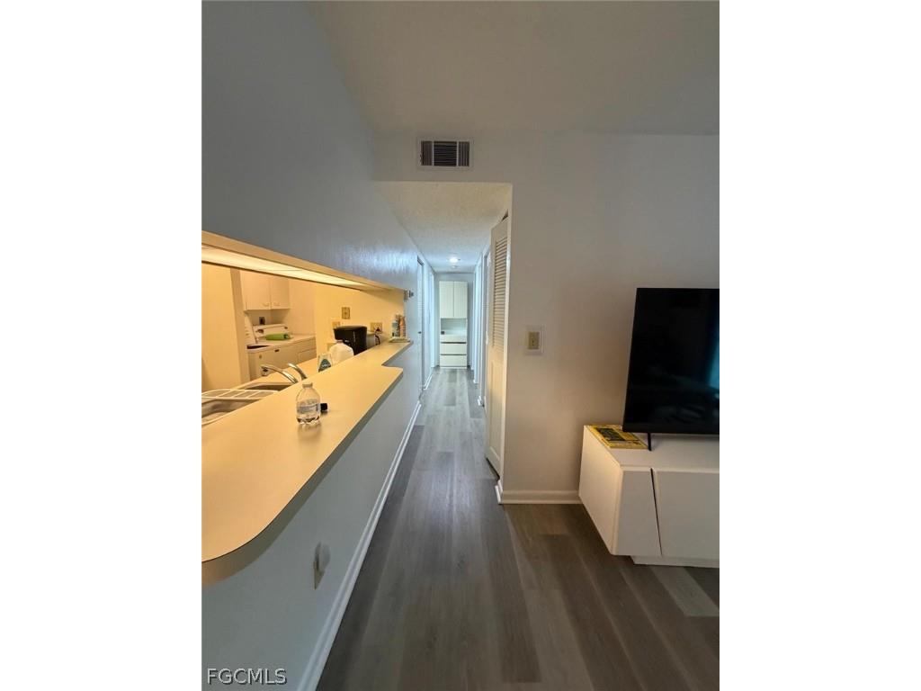 9570 Green Cypress Lane #13 Fort Myers FL 33905 2026009873 image5