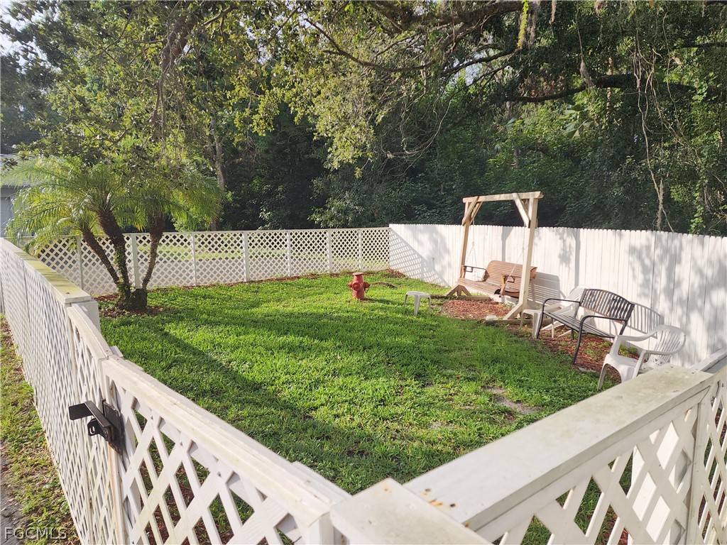 9570 Green Cypress Lane #15-G2 Fort Myers FL 33905 2026008399 image32