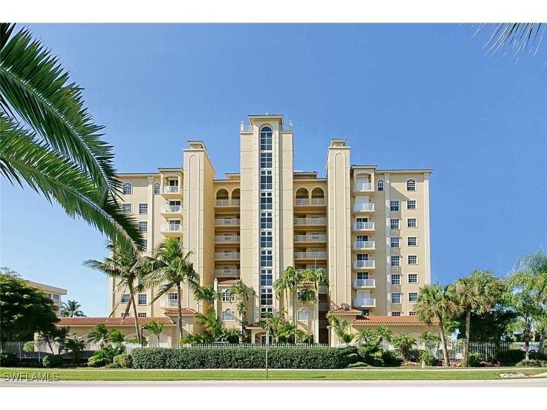 9577 Gulf Shore Drive #601 Naples FL 34108 225075382 image1