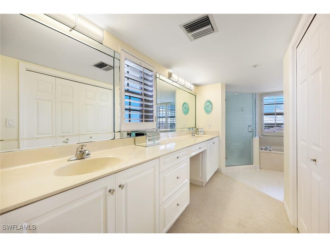 9577 Gulf Shore Drive #704 Naples FL 34108 225083206 image16
