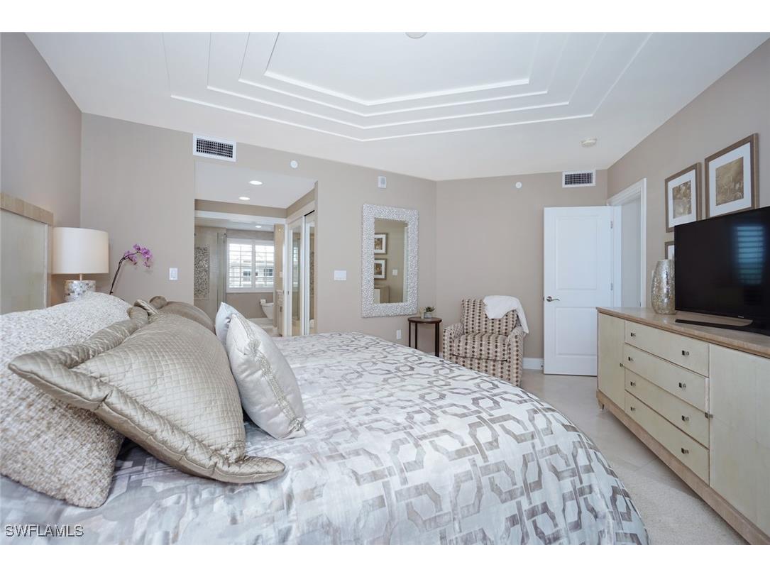 9577 Gulf Shore Drive W #504 Naples FL 34108 225075380 image16