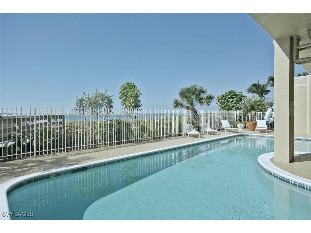 9577 Gulf Shore Drive W #504 Naples FL 34108 225075380 image25