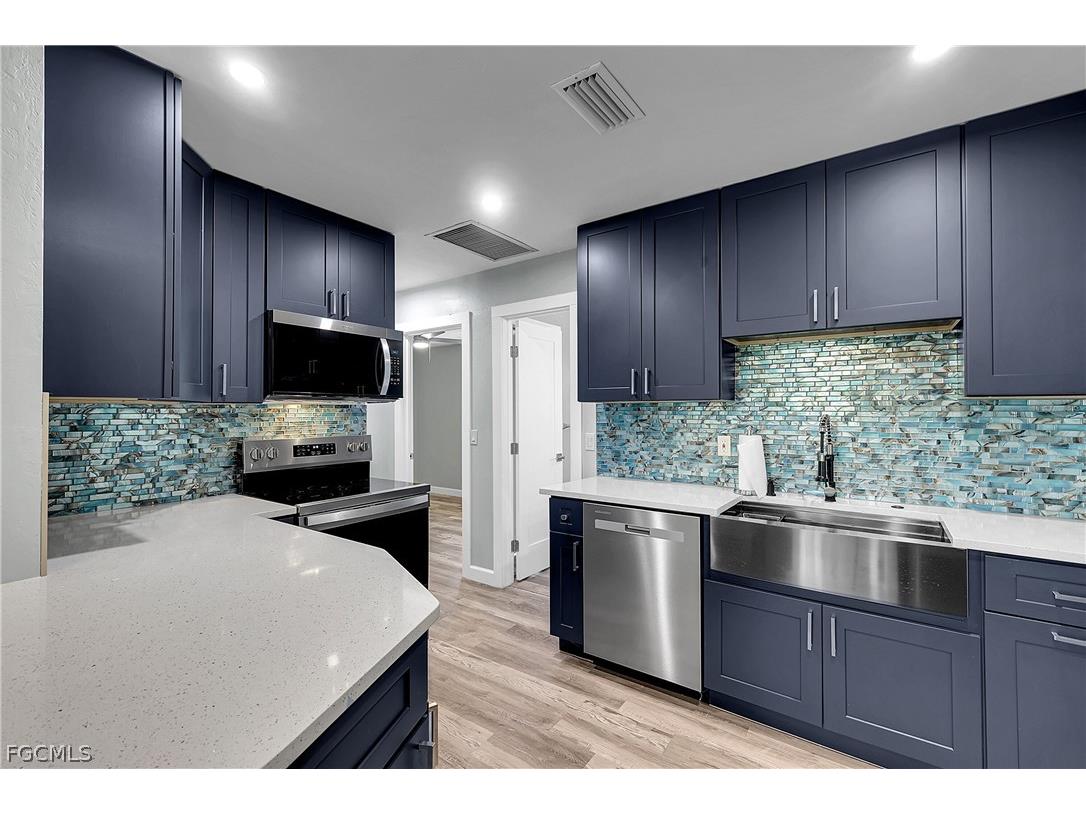 958 Indiana Avenue Fort Myers FL 33919 2026010939 image6