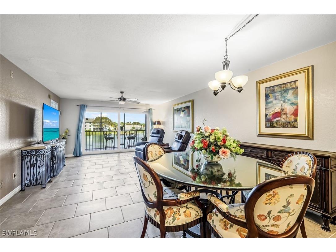 9580 Victoria Lane #208A Naples FL 34109 226006498 image4