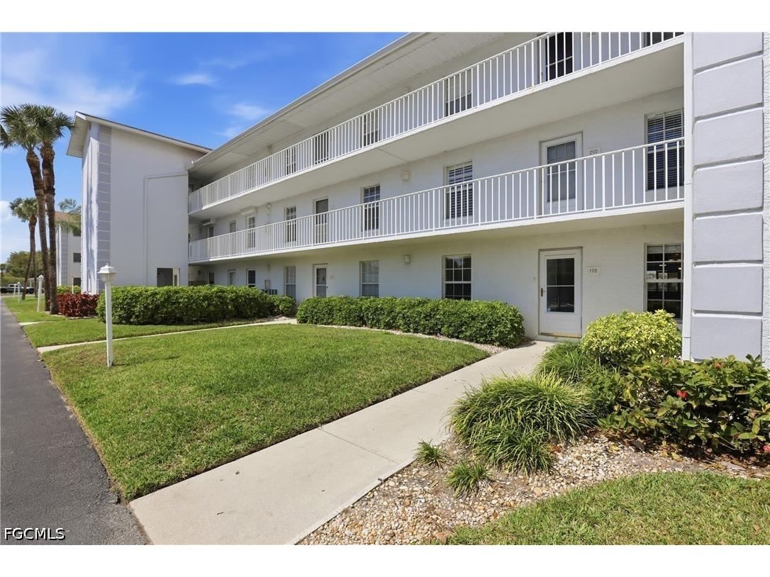 9580 Victoria Lane #A102 Naples FL 34109 2026017915 image33