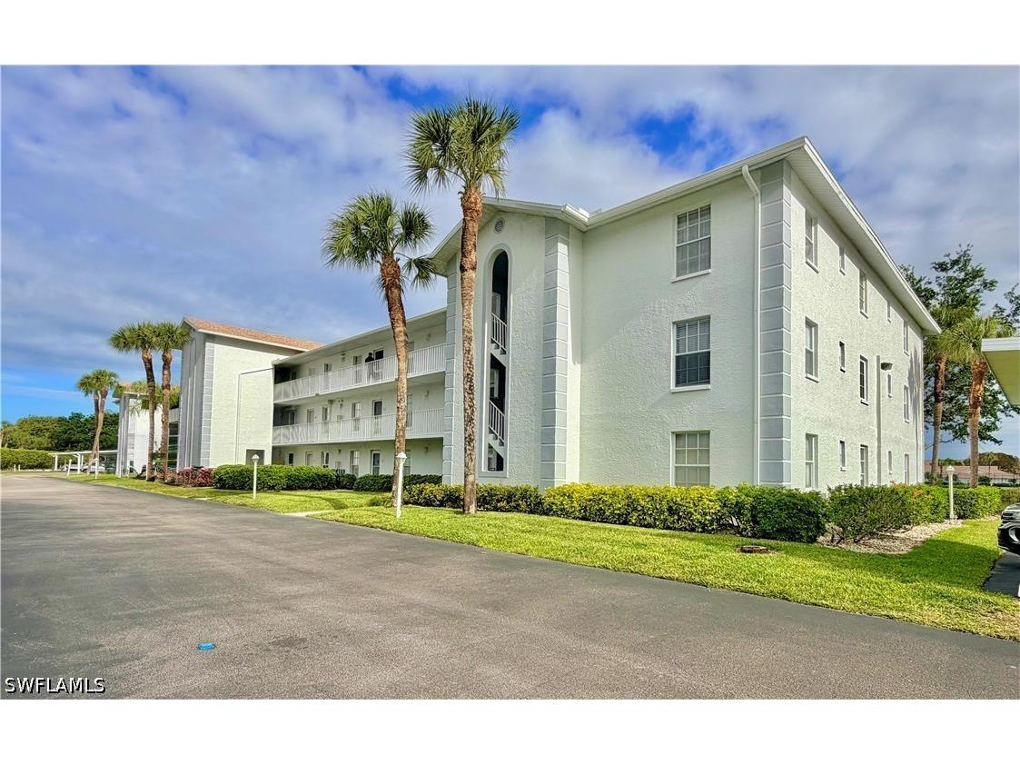 9580 Victoria Lane Lane #A-202 Naples FL 34109 225078931 image30