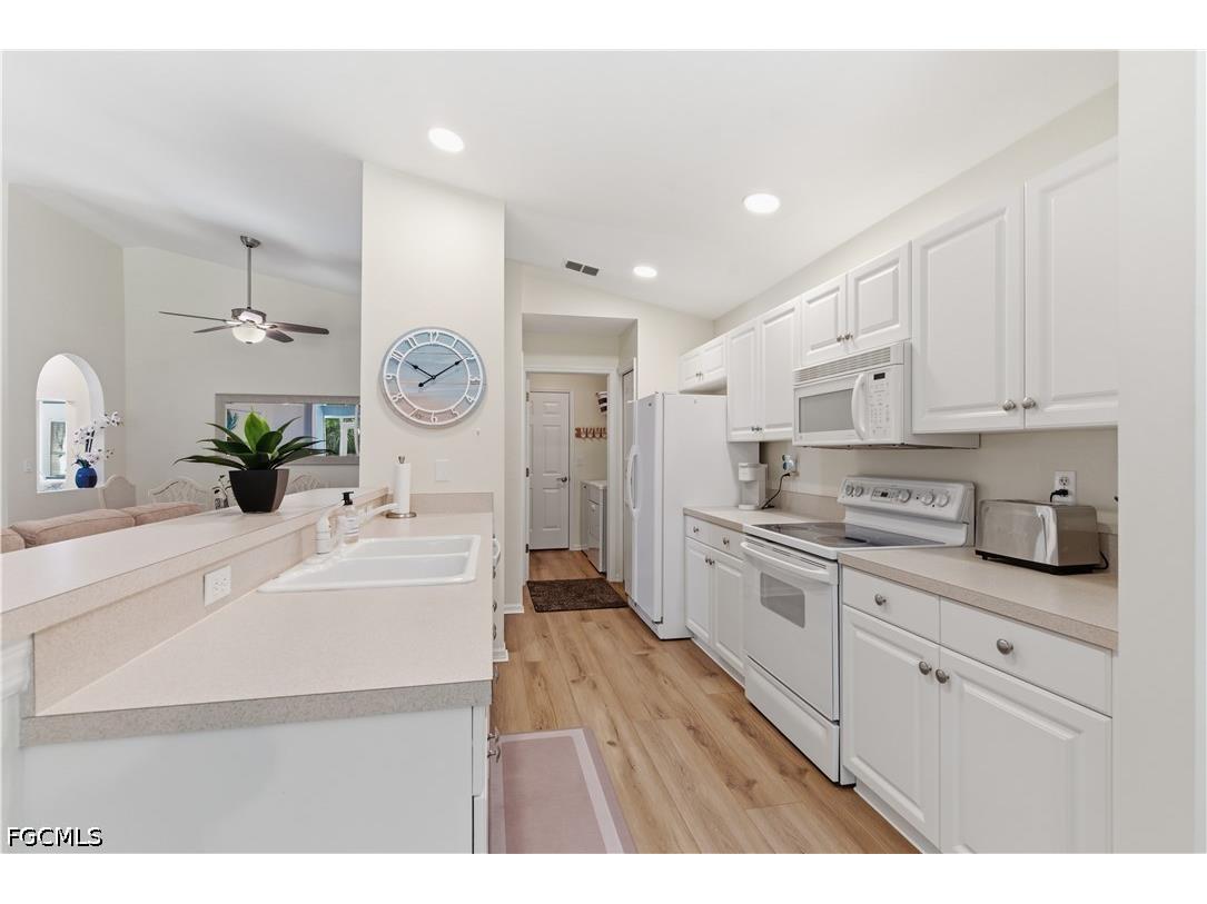 9584 Dunkirk Drive Fort Myers FL 33919 2026020023 image14