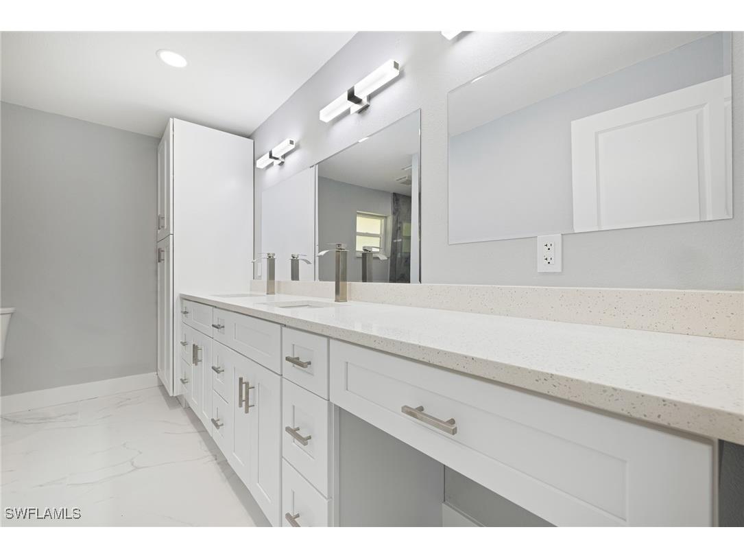 959 N Town And River Drive Fort Myers FL 33919 225078821 image18