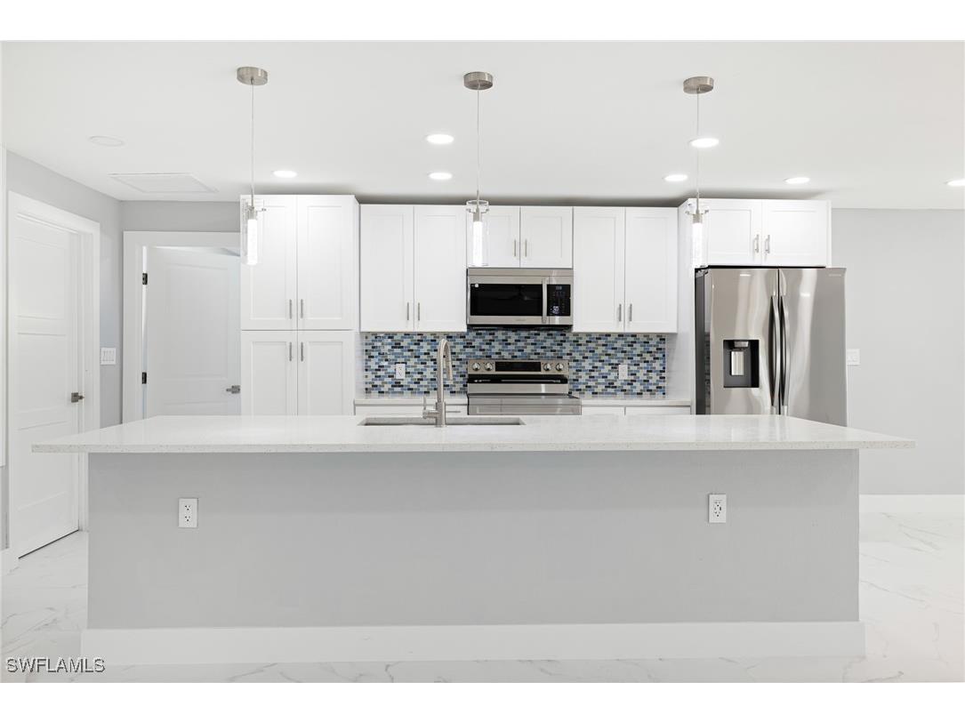 959 N Town And River Drive Fort Myers FL 33919 225078821 image9