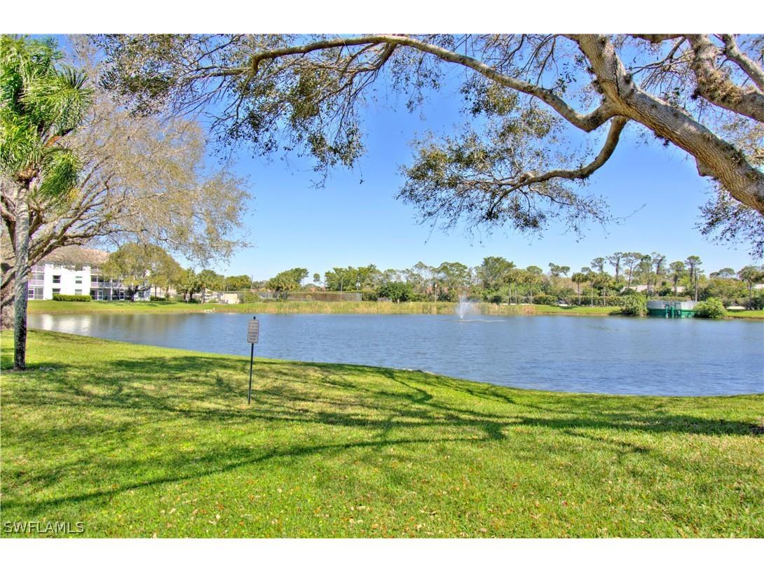9590 Victoria Lane #B-306 Naples FL 34109 224024829 image1