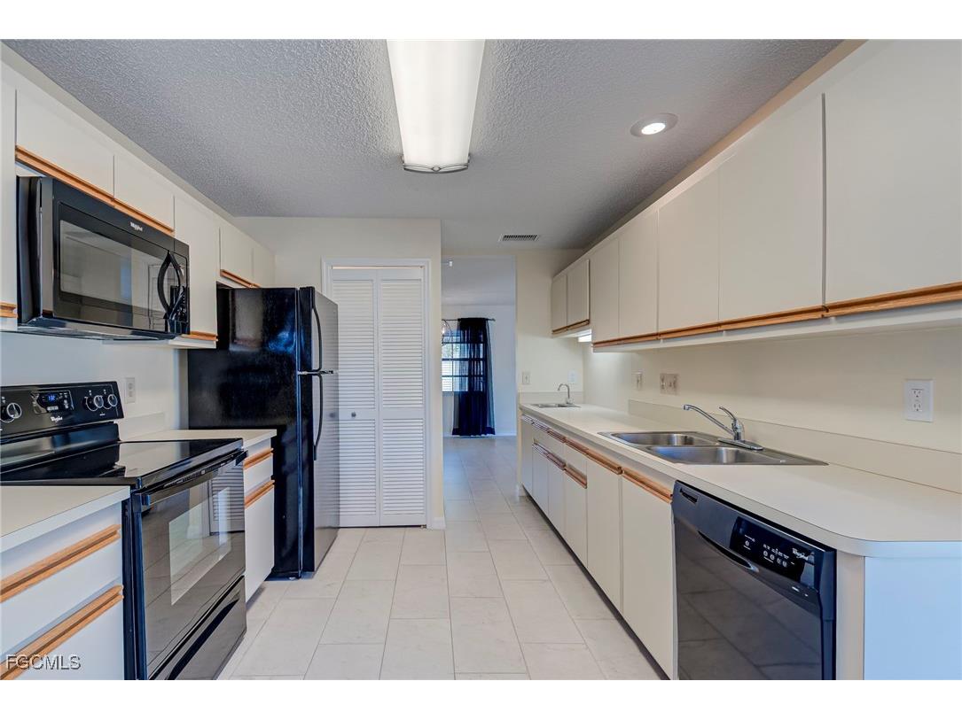 9599 Halyards Court #13 Fort Myers FL 33919 2026003152 image17