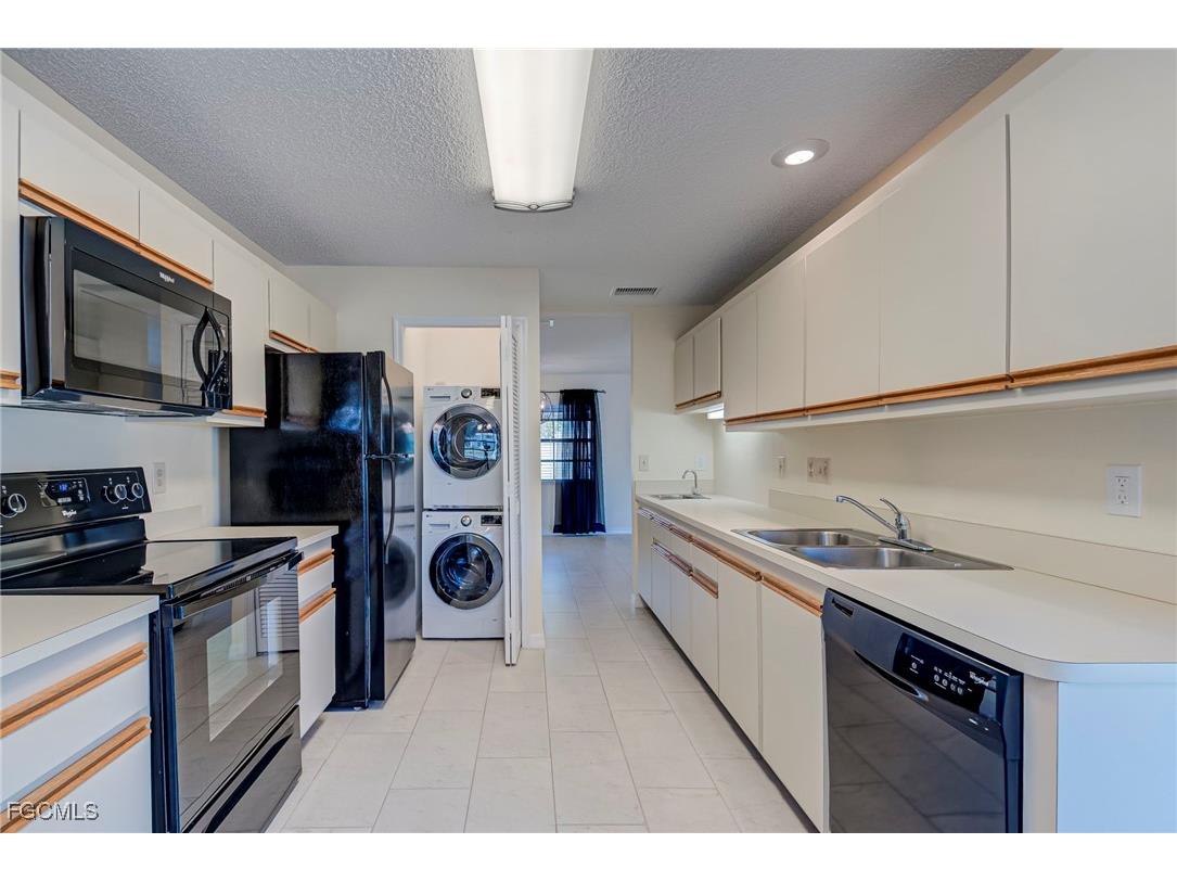 9599 Halyards Court #13 Fort Myers FL 33919 2026003152 image18