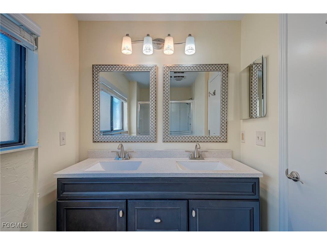 9599 Halyards Court #13 Fort Myers FL 33919 2026003152 image21