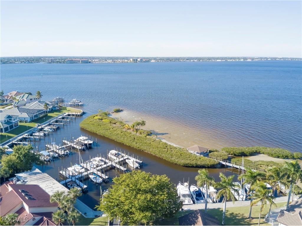 9599 Halyards Court #13 Fort Myers FL 33919 2026003152 image5