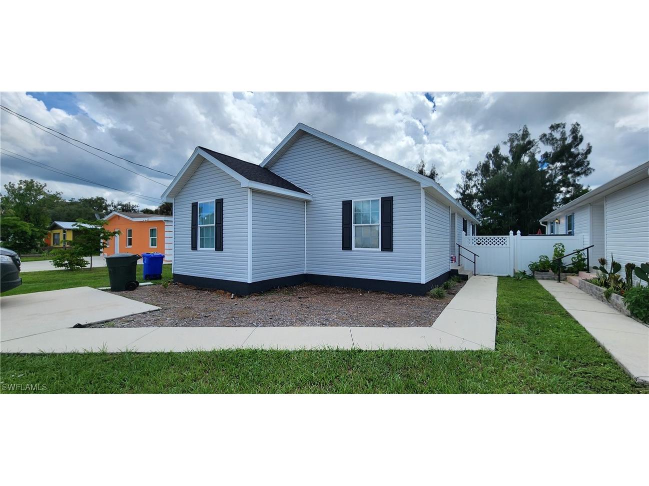 96 Diana Avenue Fort Myers FL 33905 223073312 image1