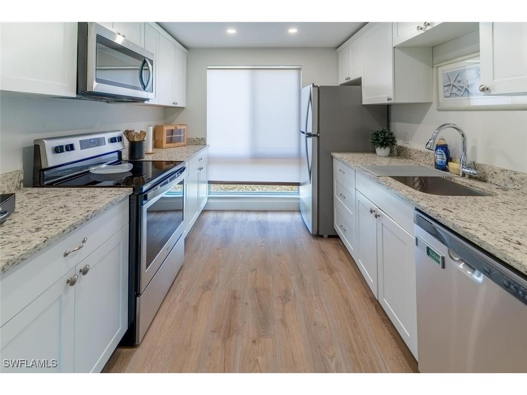 96 Glades Boulevard #513 Naples FL 34112 225065014 image9