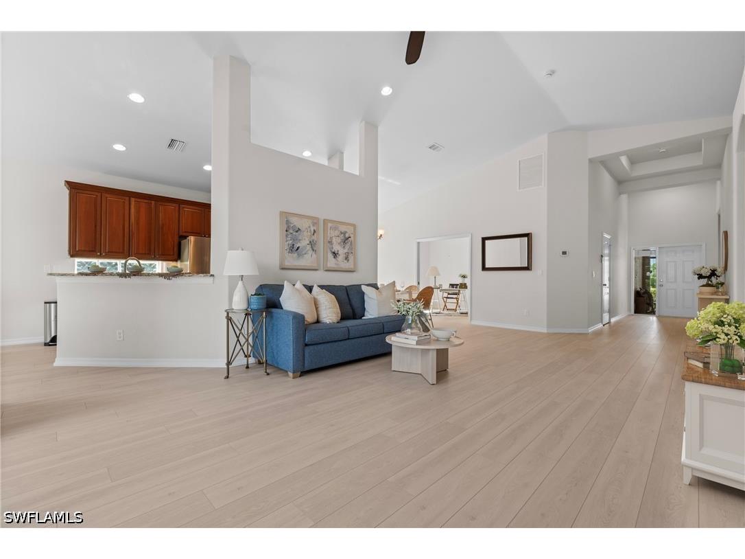 96 Glen Eagle Circle Naples FL 34104 226021915 image3