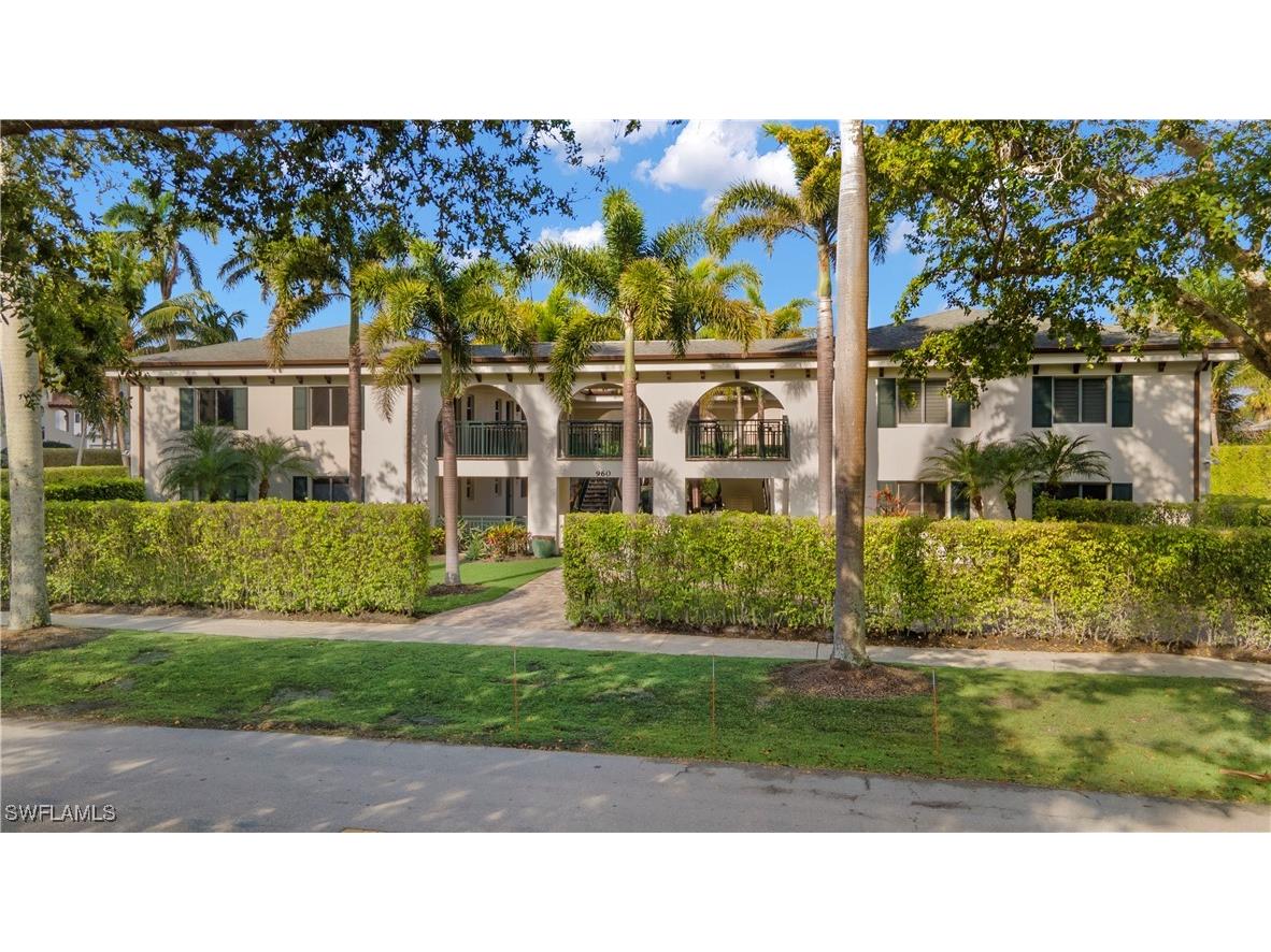 960 7th Street S #101 Naples FL 34102 225074008 image9