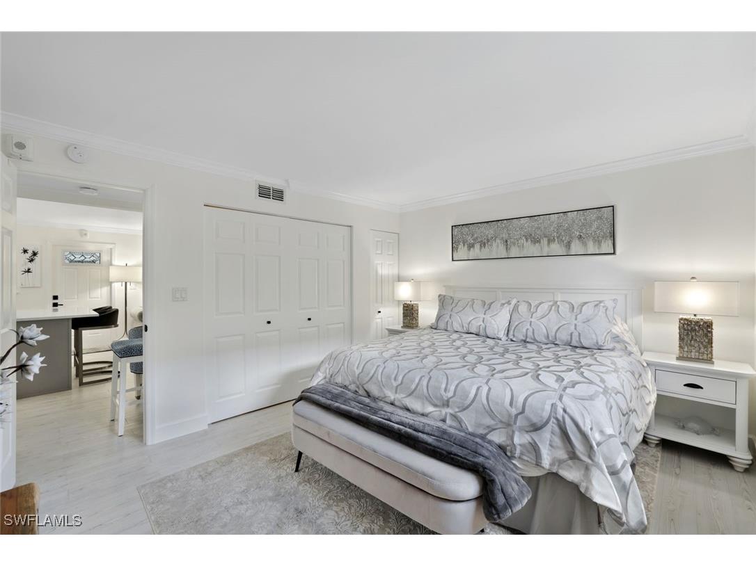 960 7th Street S #105 Naples FL 34102 226001758 image10