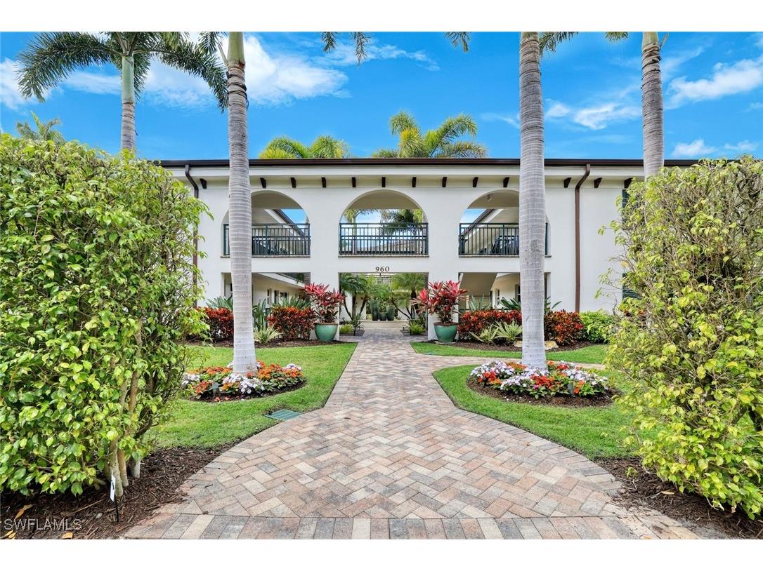 960 7th Street S #105 Naples FL 34102 226001758 image13