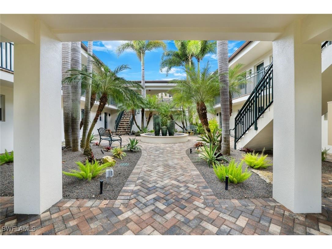 960 7th Street S #105 Naples FL 34102 226001758 image17