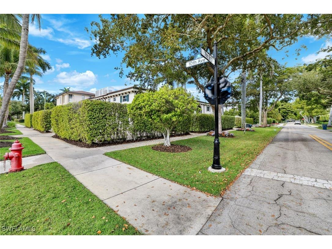 960 7th Street S #105 Naples FL 34102 226001758 image18