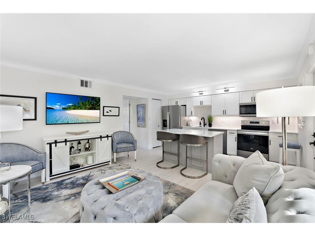 960 7th Street S #105 Naples FL 34102 226001758 image3
