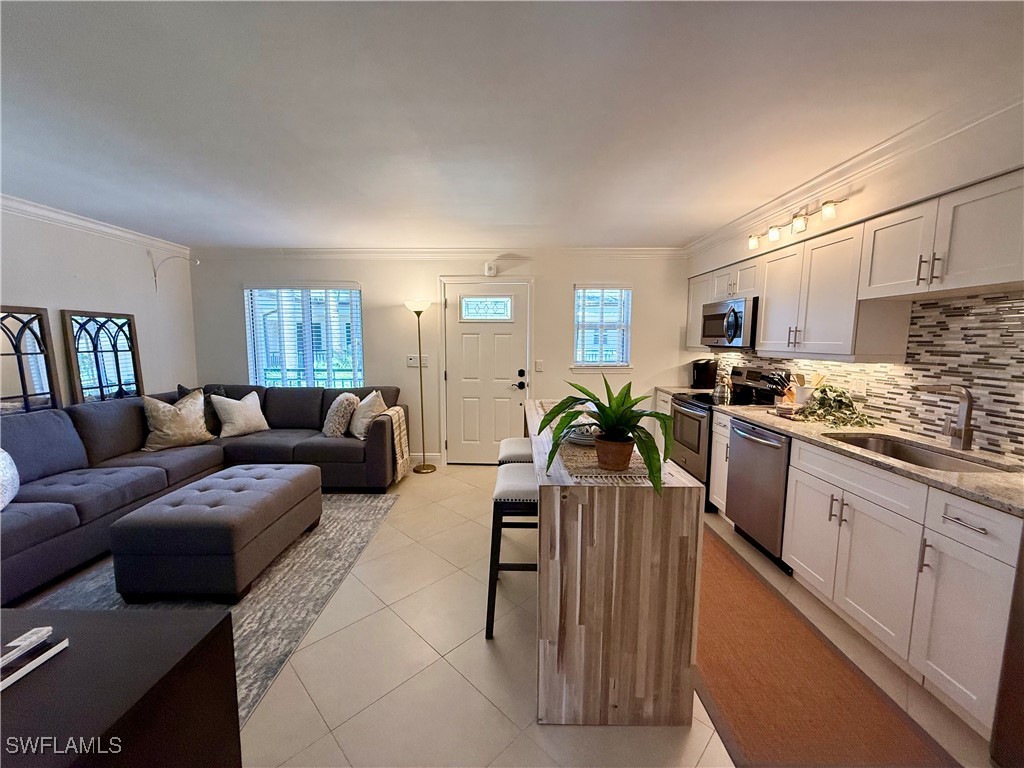 960 7th Street S #202 Naples FL 34102 226005231 image9