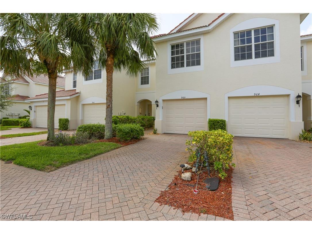 960 Hampton Circle #80 Naples FL 34105 224005842 image1