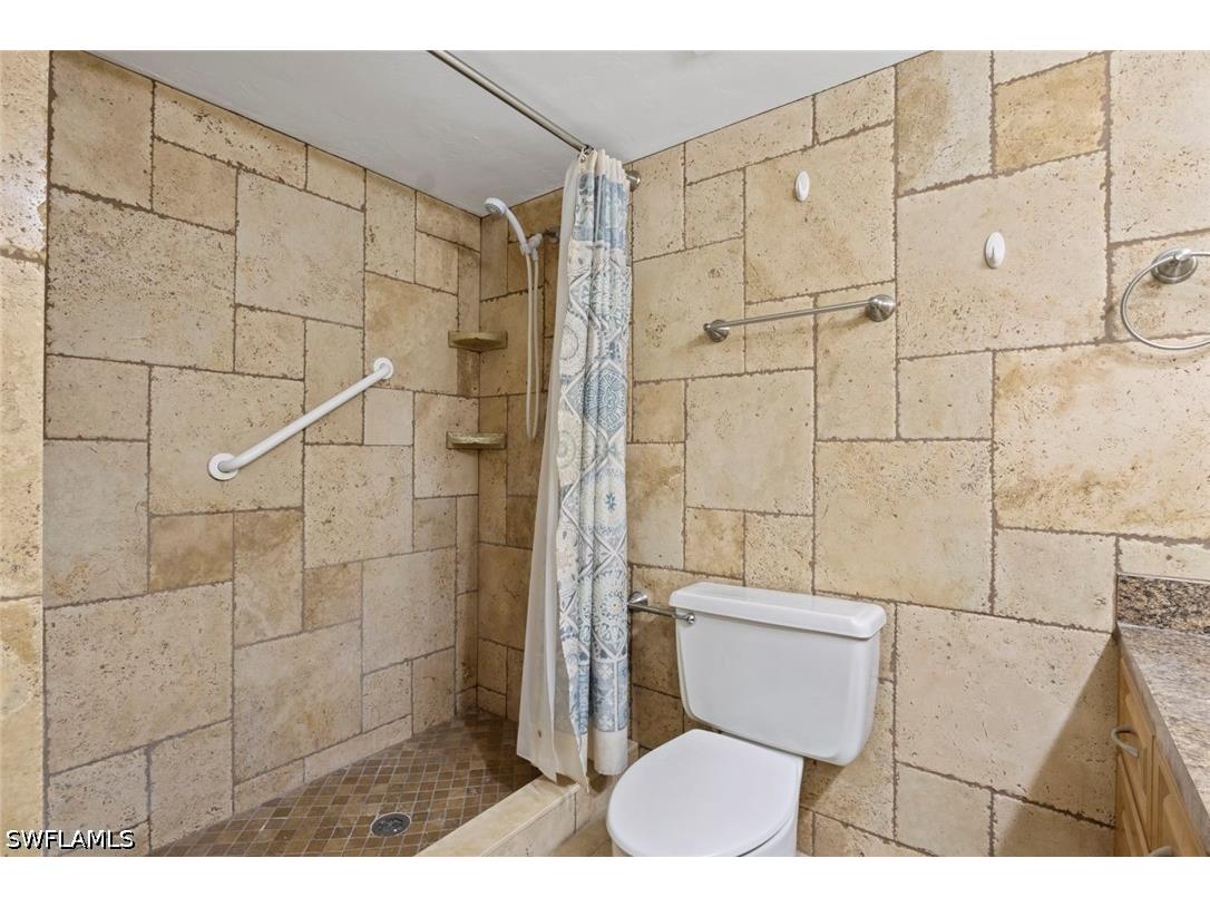 960 Palm View Drive #111 Naples FL 34110 225021526 image12