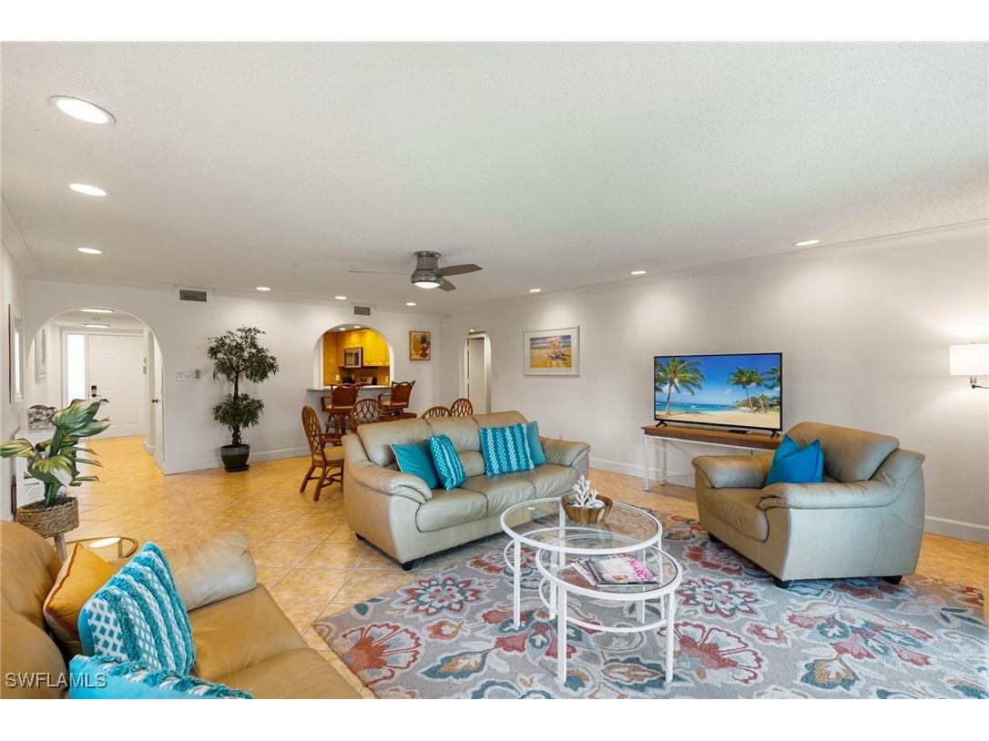 960 Swallow Avenue #203 Marco Island FL 34145 226004245 image2