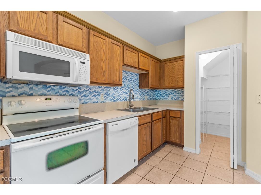 9602 Roundstone Circle Fort Myers FL 33967 2025017765 image13