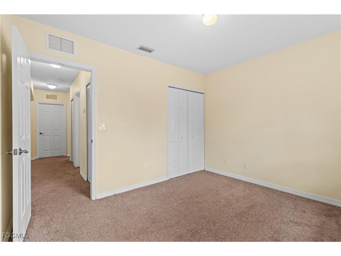 9602 Roundstone Circle Fort Myers FL 33967 2025017765 image18