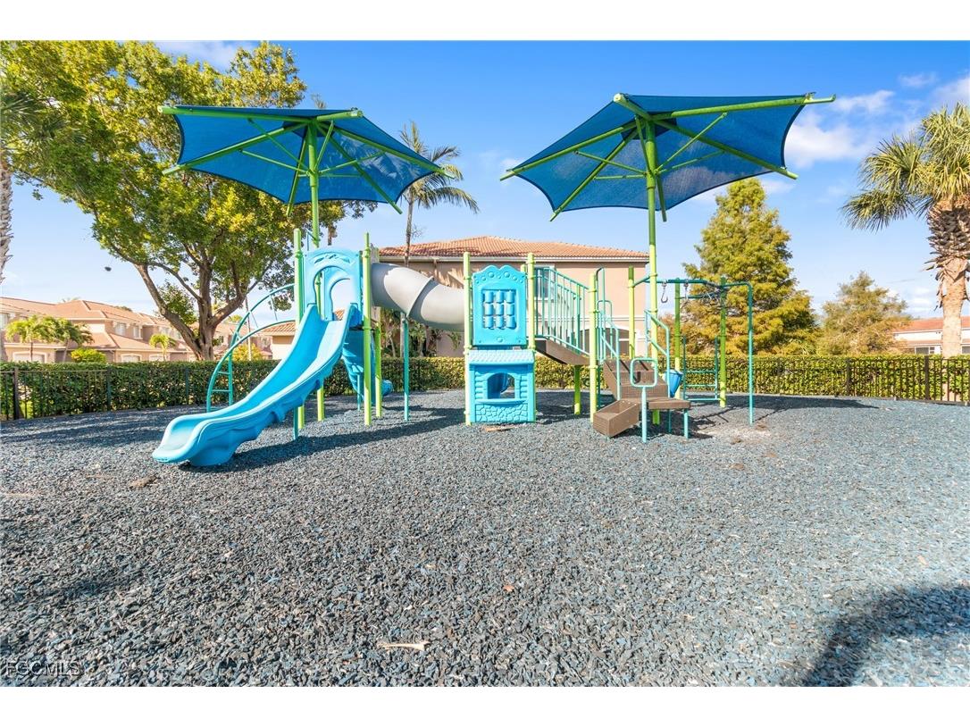 9602 Roundstone Circle Fort Myers FL 33967 2025017765 image34