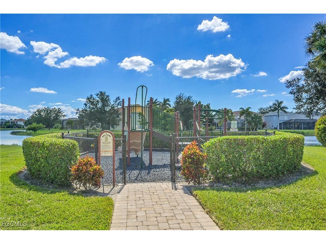 9609 Gladiolus Blossom Court Fort Myers FL 33908 2025015510 image49