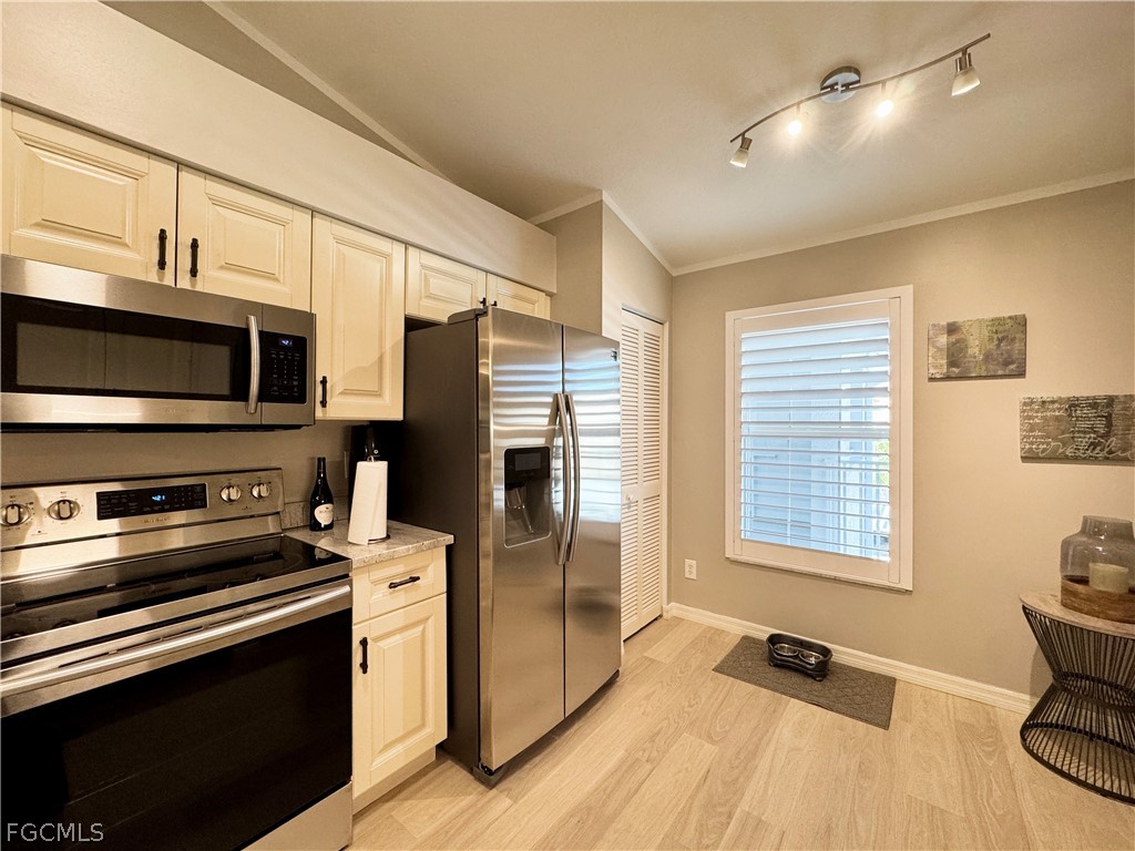 9610 Victoria Lane #D302 Naples FL 34109 2026010453 image12