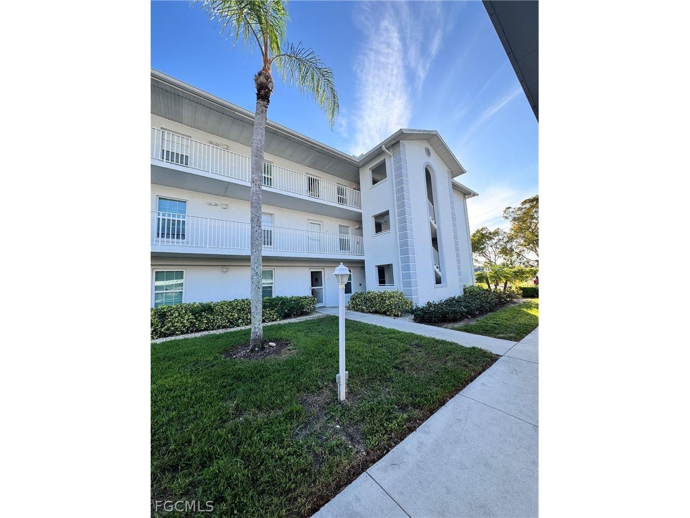 9610 Victoria Lane #D302 Naples FL 34109 2026010453 image2