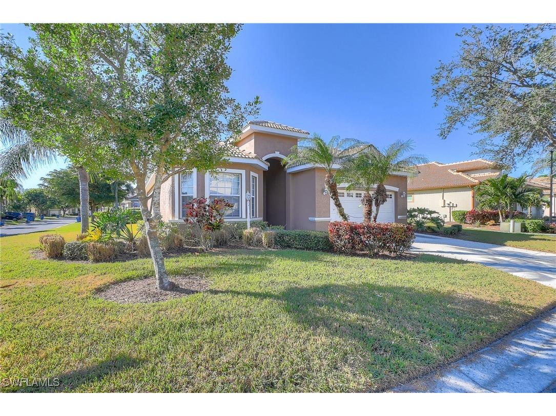 9611 Las Casas Drive Fort Myers FL 33919 224099689 image1