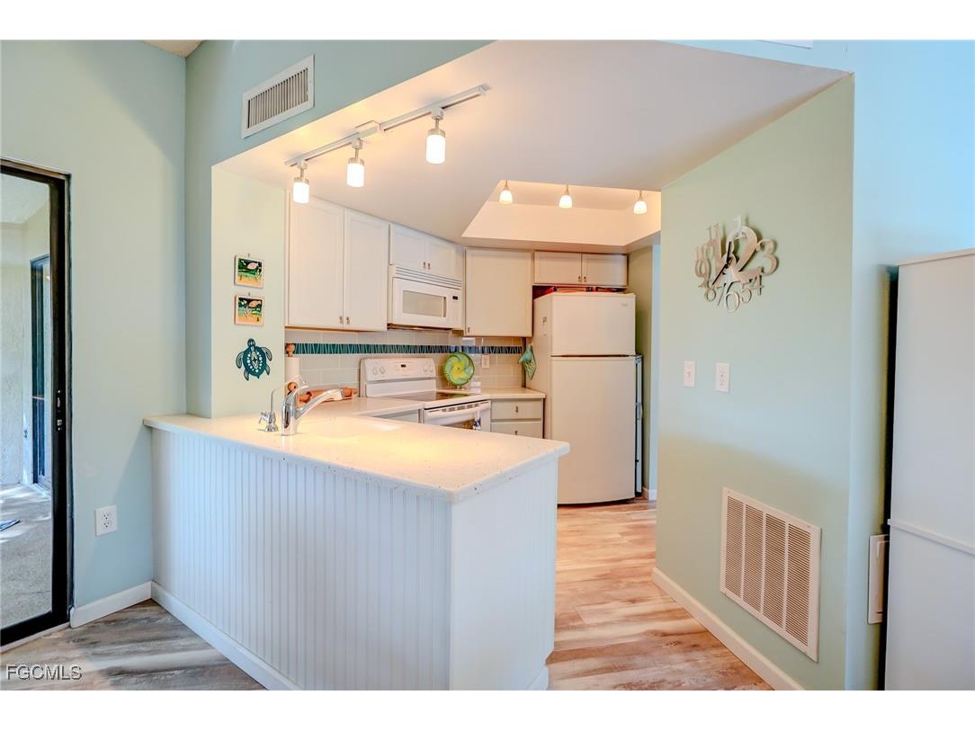9623 Eaton Gardens Lane #201 Fort Myers FL 33919 2026003380 image18
