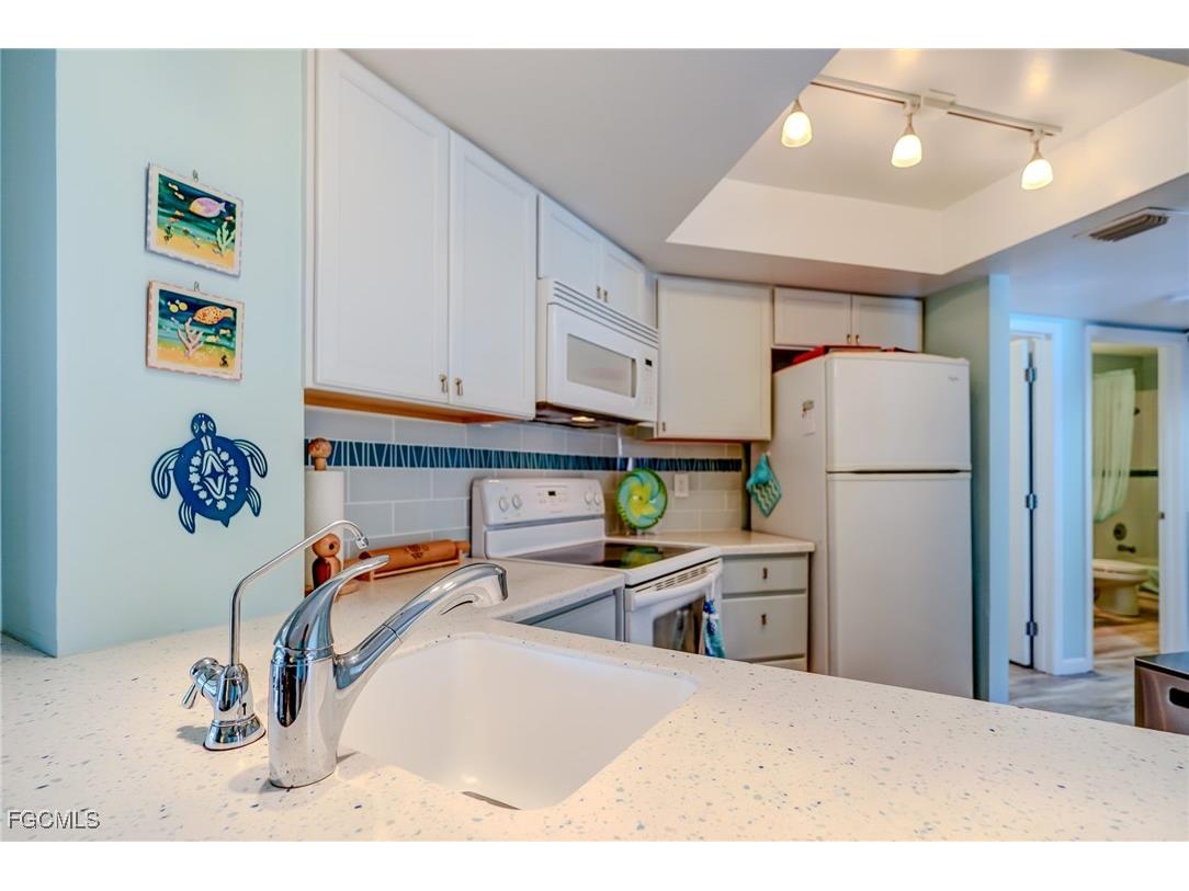 9623 Eaton Gardens Lane #201 Fort Myers FL 33919 2026003380 image19